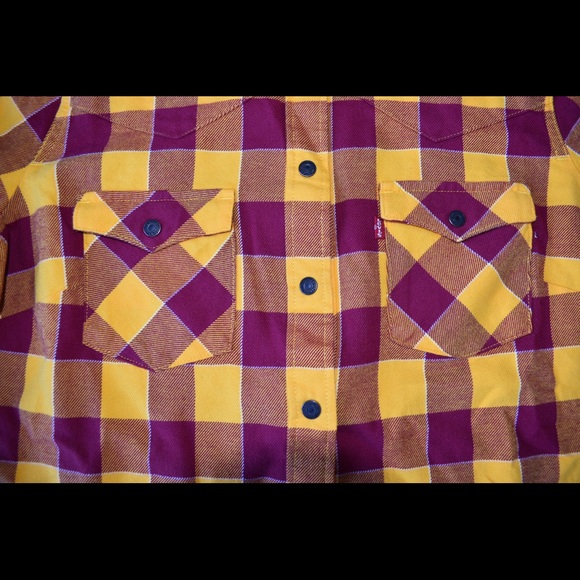 Washington Redskins Ladies Flannel Shirt - Picture 3 of 5